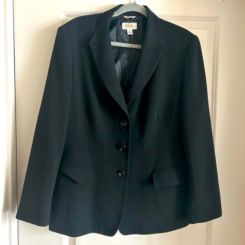 Talbots Wool Blazer Size 18, EUC